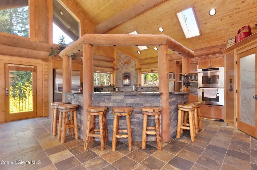 122 Makridge Lane Kingston ID 83839