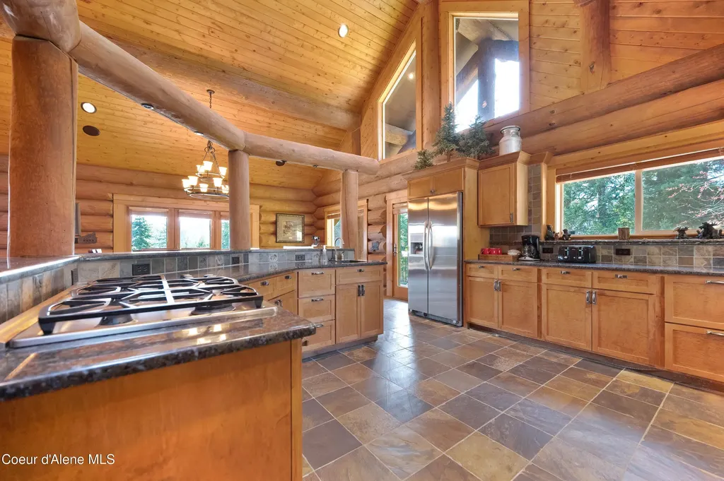 122 Makridge Lane Kingston ID 83839