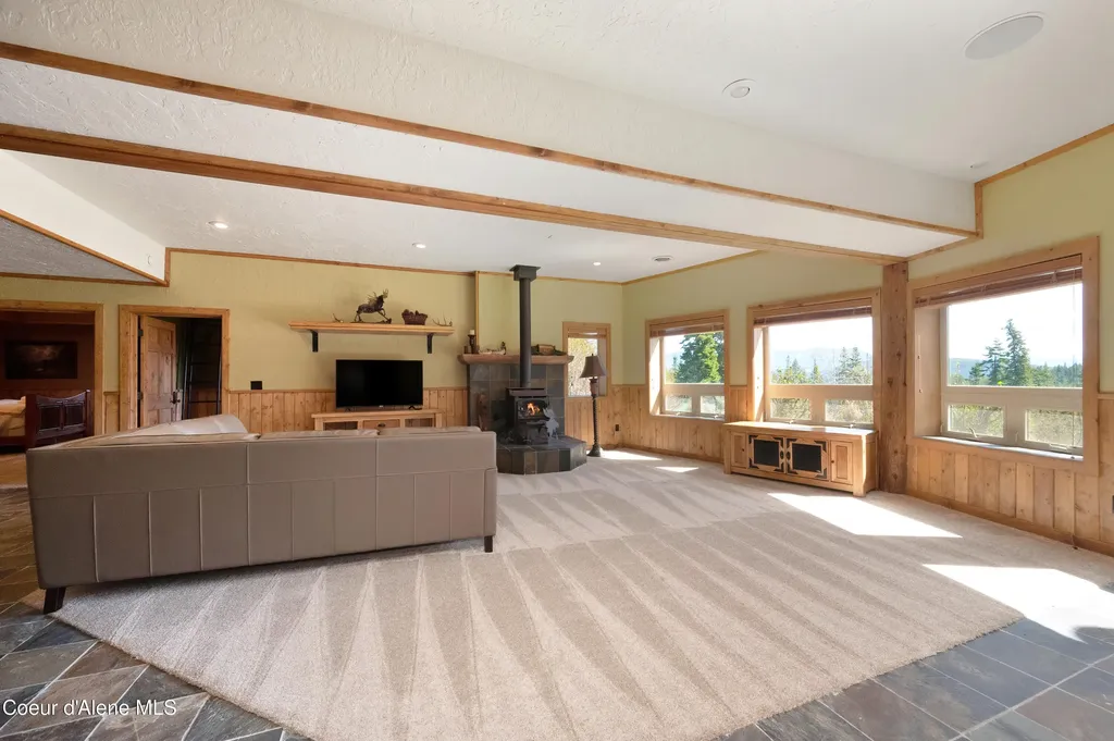 122 Makridge Lane Kingston ID 83839