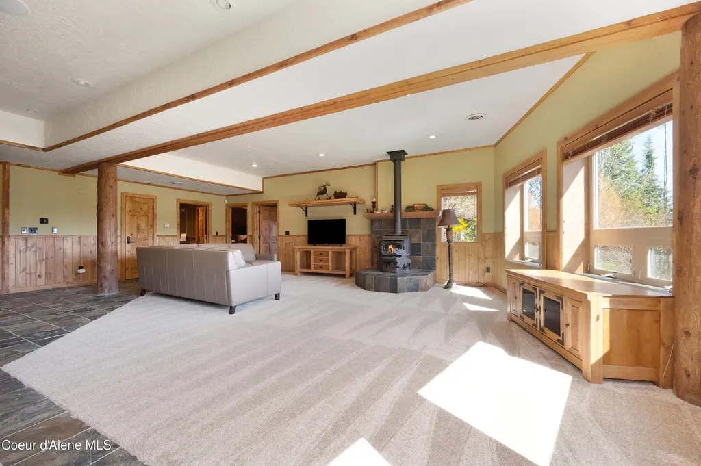 122 Makridge Lane Kingston ID 83839