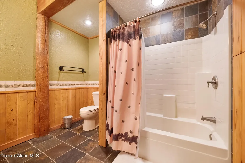 122 Makridge Lane Kingston ID 83839
