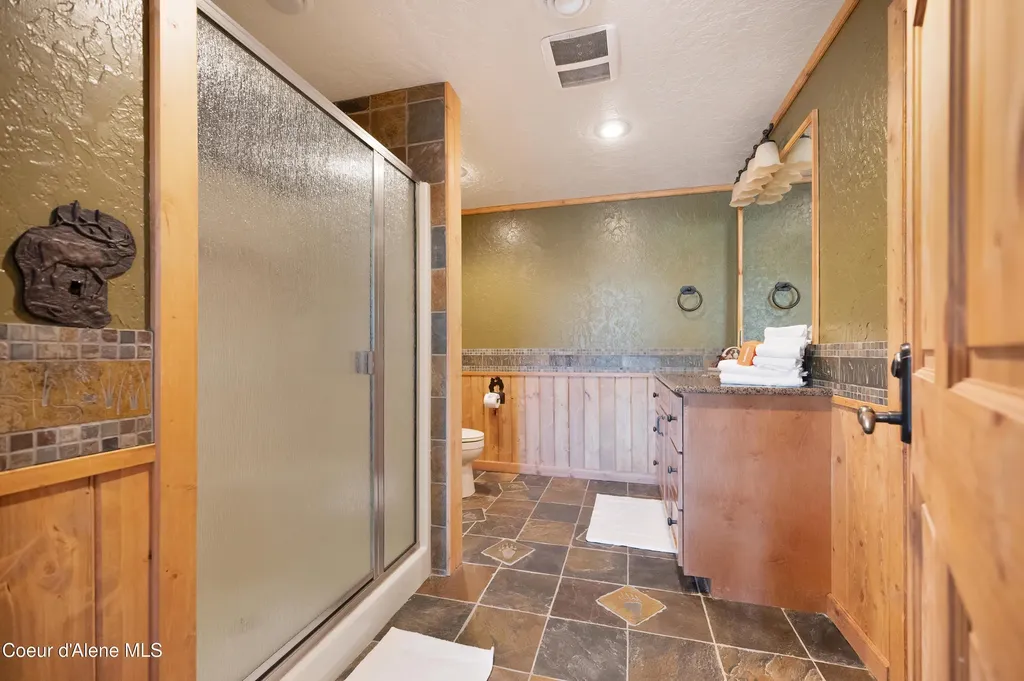 122 Makridge Lane Kingston ID 83839