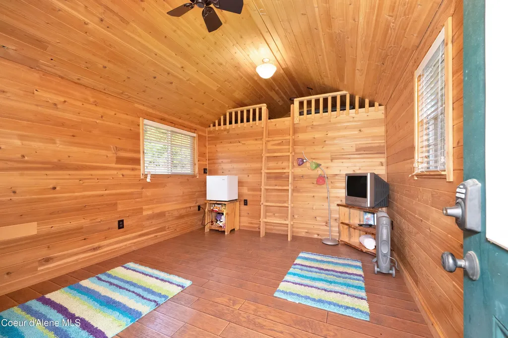 122 Makridge Lane Kingston ID 83839