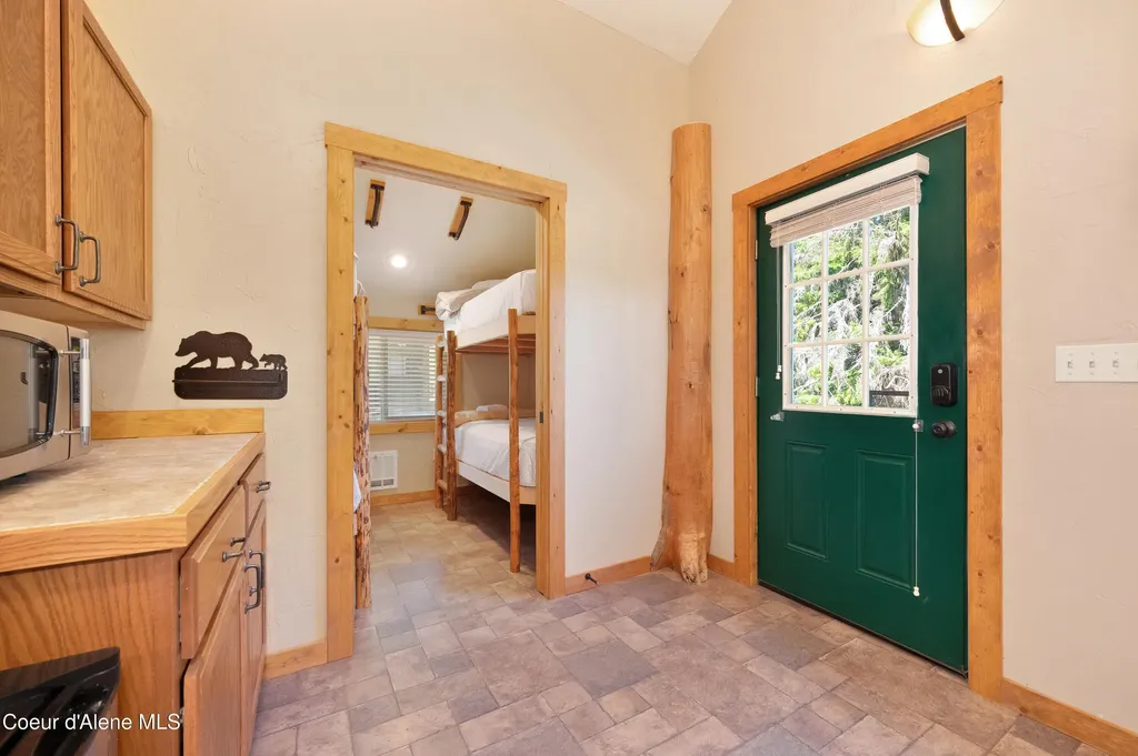 122 Makridge Lane Kingston ID 83839