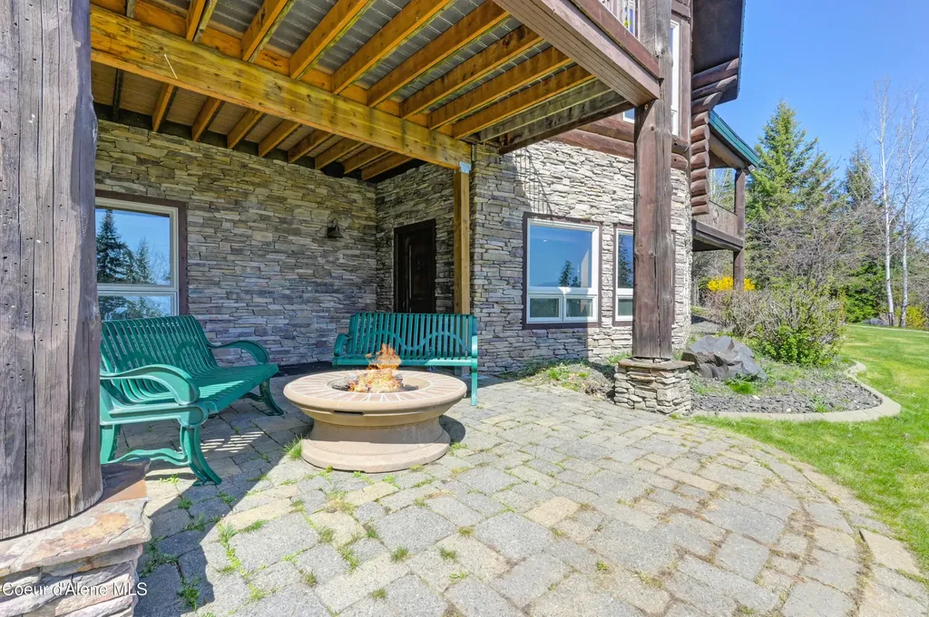 122 Makridge Lane Kingston ID 83839