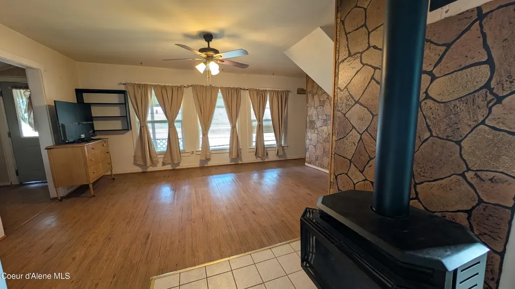 7168 4th Street Bonners Ferry ID 83805