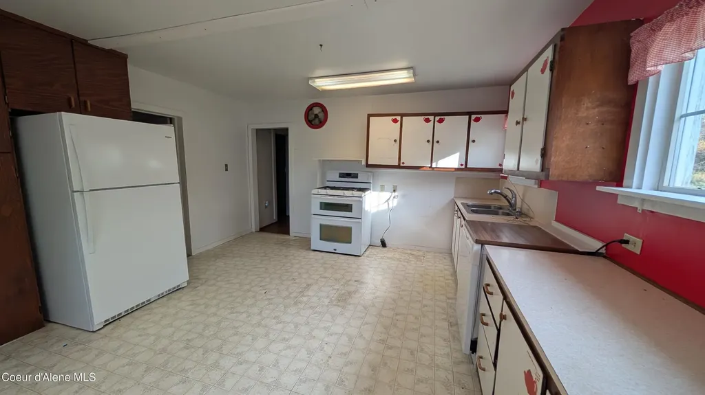 7168 4th Street Bonners Ferry ID 83805