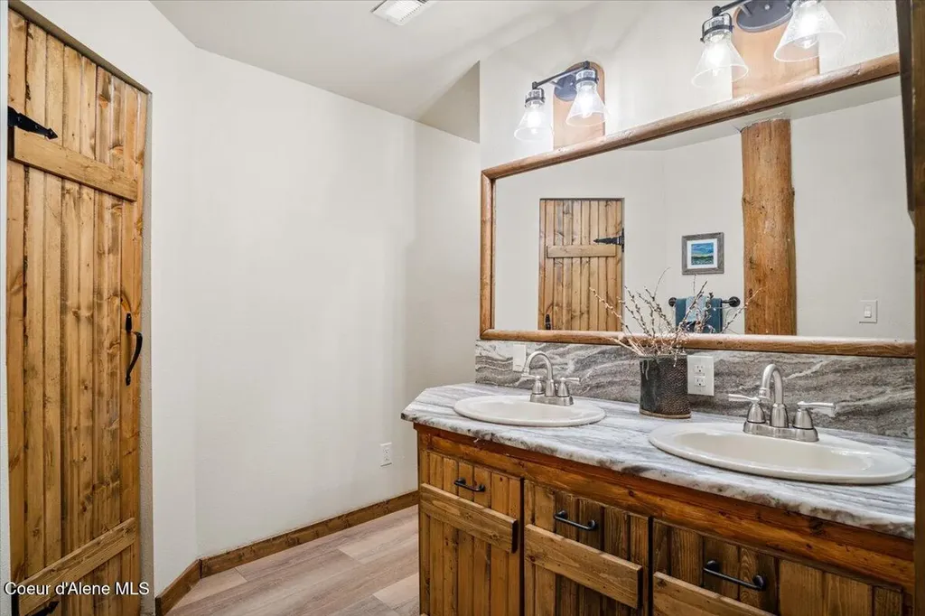 867 E Pine Ridge Drive Harrison ID 83833