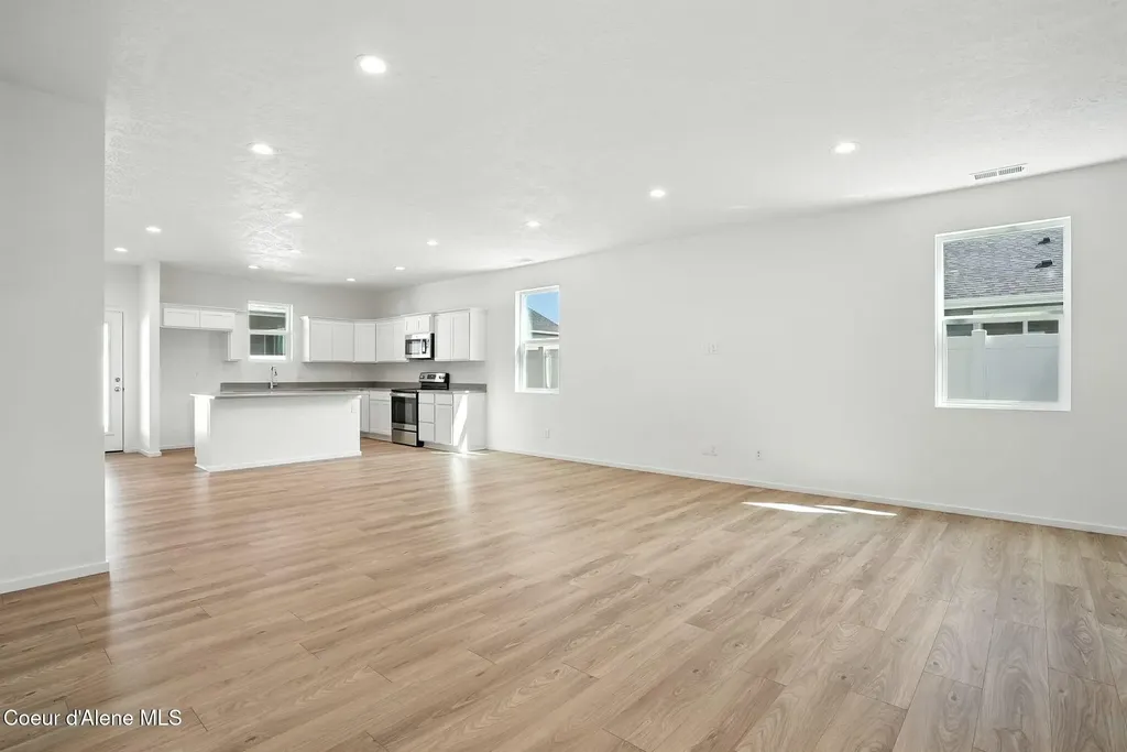 3333 N Corvus Street Post Falls ID 83854