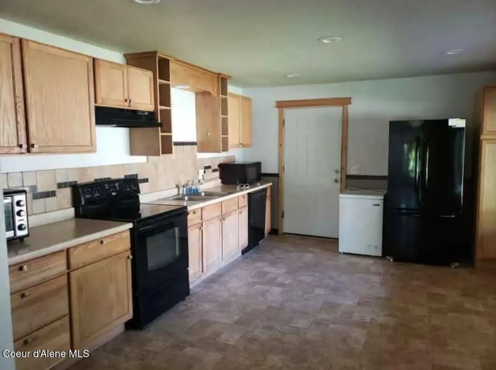 7494 Wells Street Bonners Ferry ID 83805
