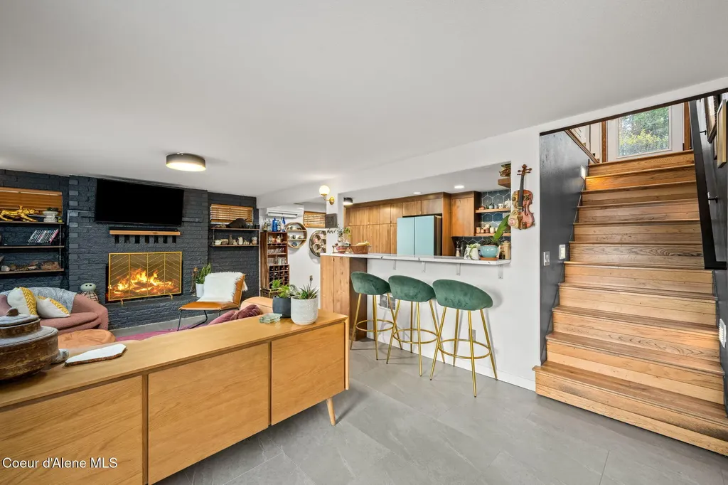 7324 E Revilo Point Road Hayden ID 83835