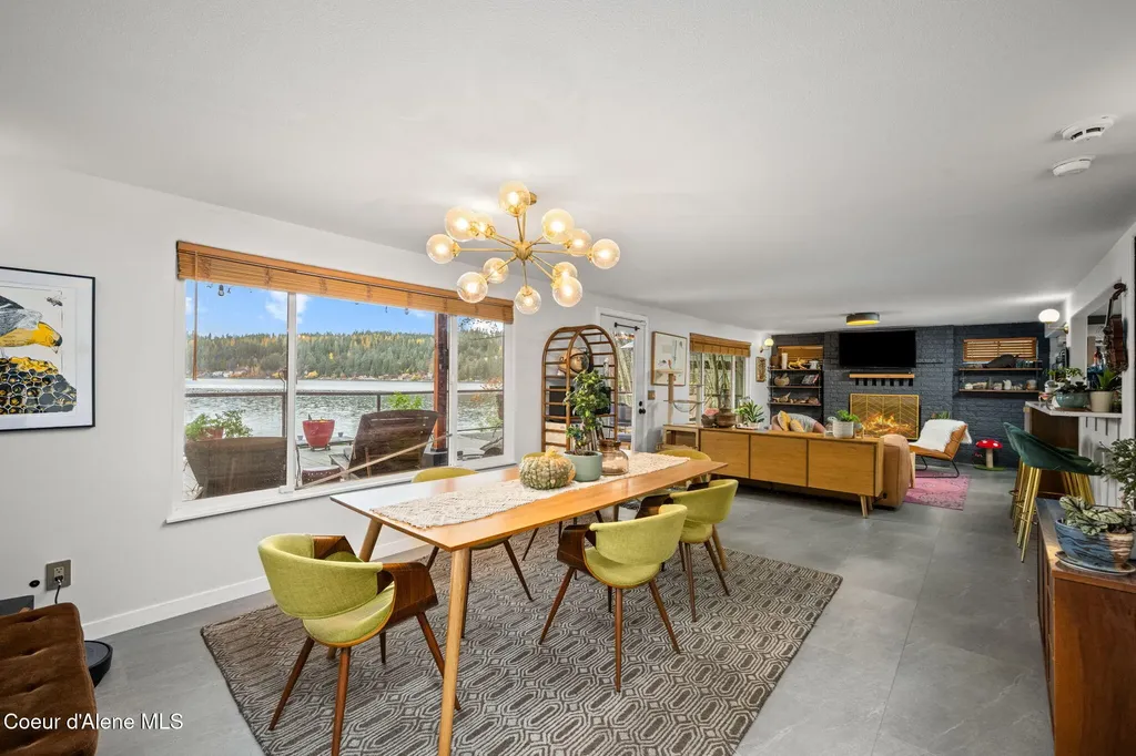 7324 E Revilo Point Road Hayden ID 83835