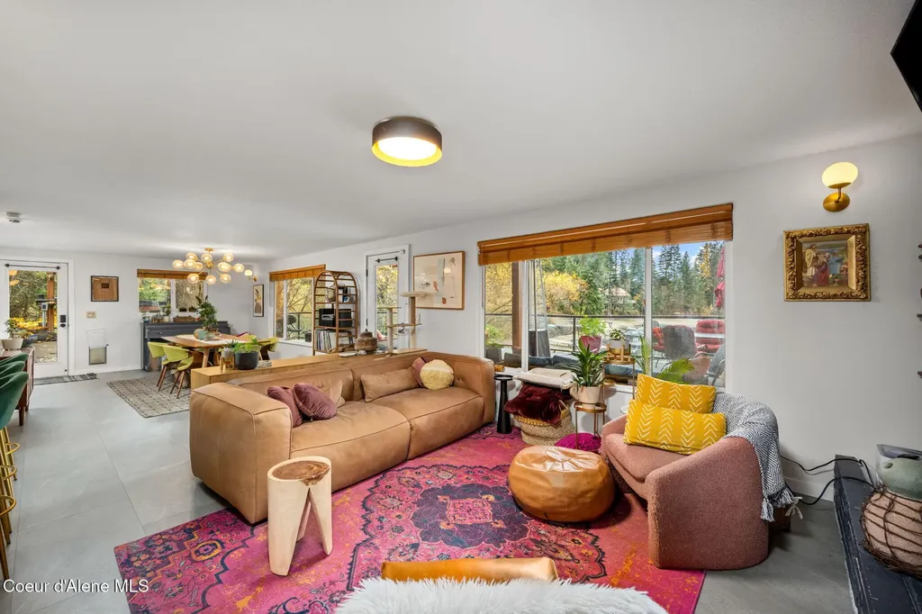 7324 E Revilo Point Road Hayden ID 83835