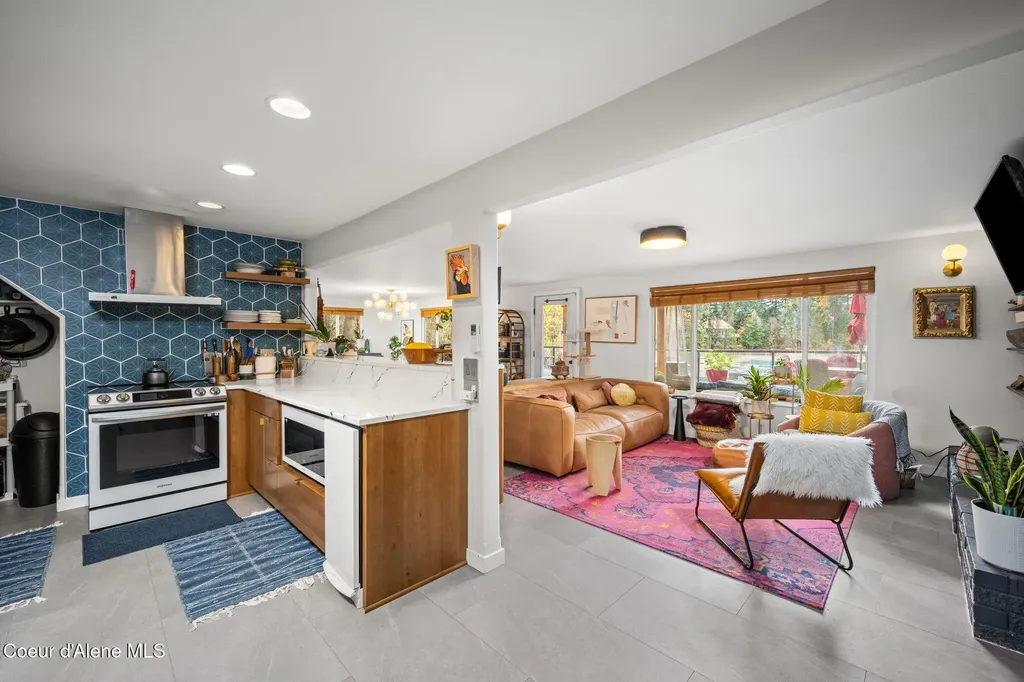 7324 E Revilo Point Road Hayden ID 83835