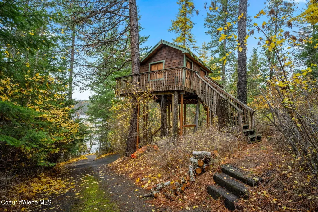 7324 E Revilo Point Road Hayden ID 83835