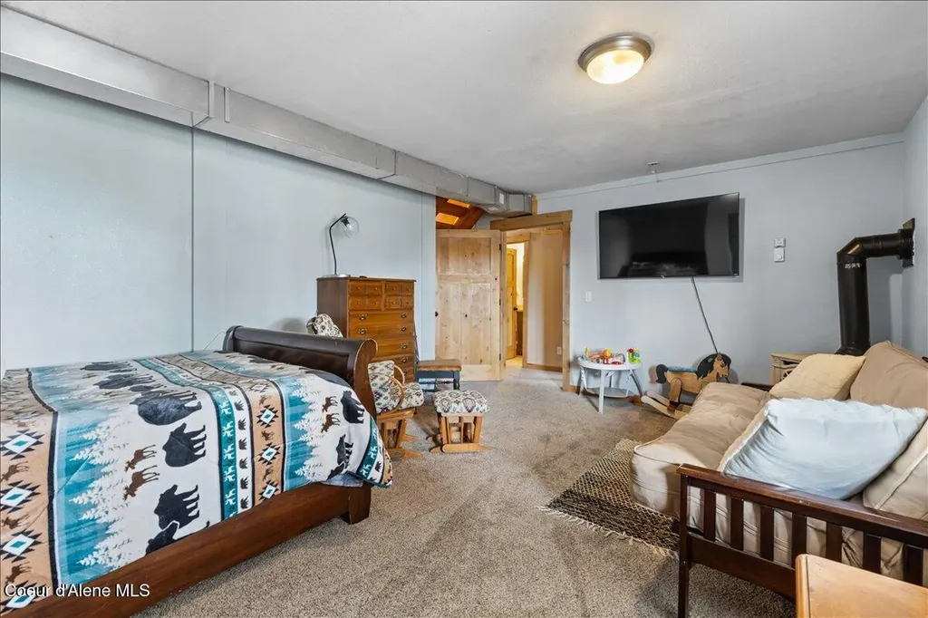 2128 E Shoshone Athol ID 83801