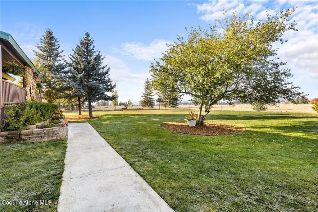 2128 E Shoshone Athol ID 83801