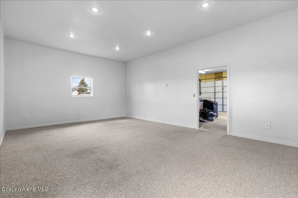 2128 E Shoshone Athol ID 83801