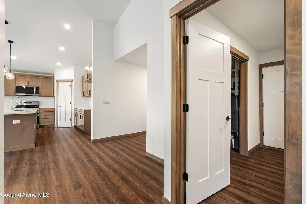 2310 Maverick Court Sandpoint ID 83864