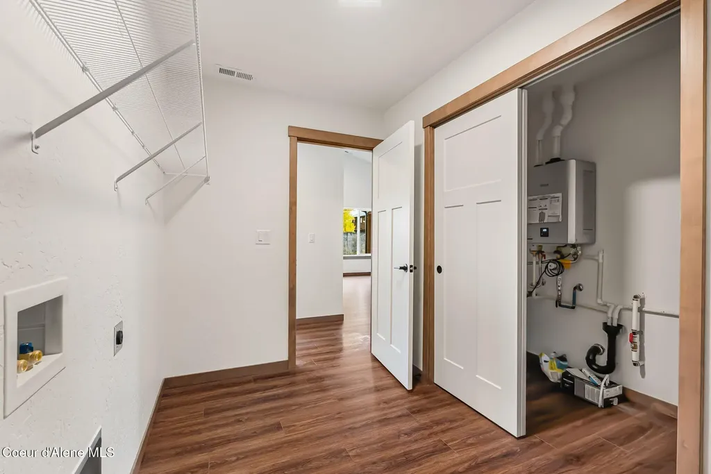 2310 Maverick Court Sandpoint ID 83864