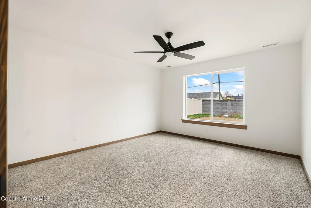 2310 Maverick Court Sandpoint ID 83864