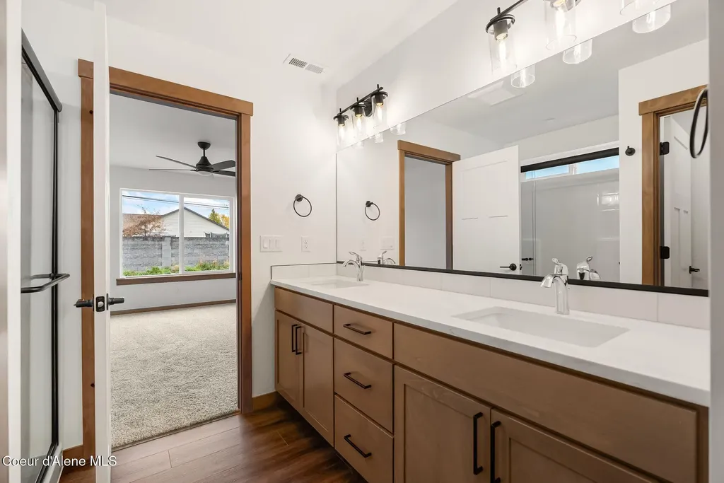 2310 Maverick Court Sandpoint ID 83864