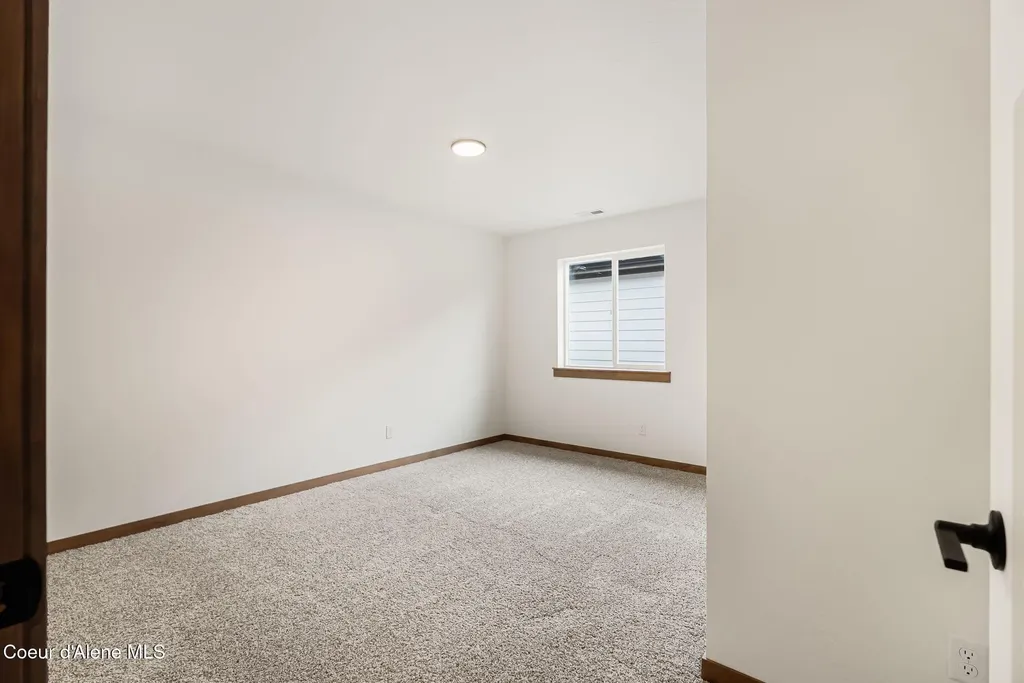2310 Maverick Court Sandpoint ID 83864