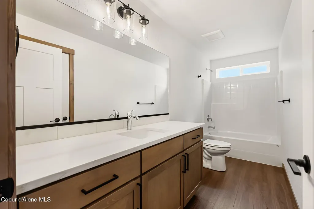 2310 Maverick Court Sandpoint ID 83864