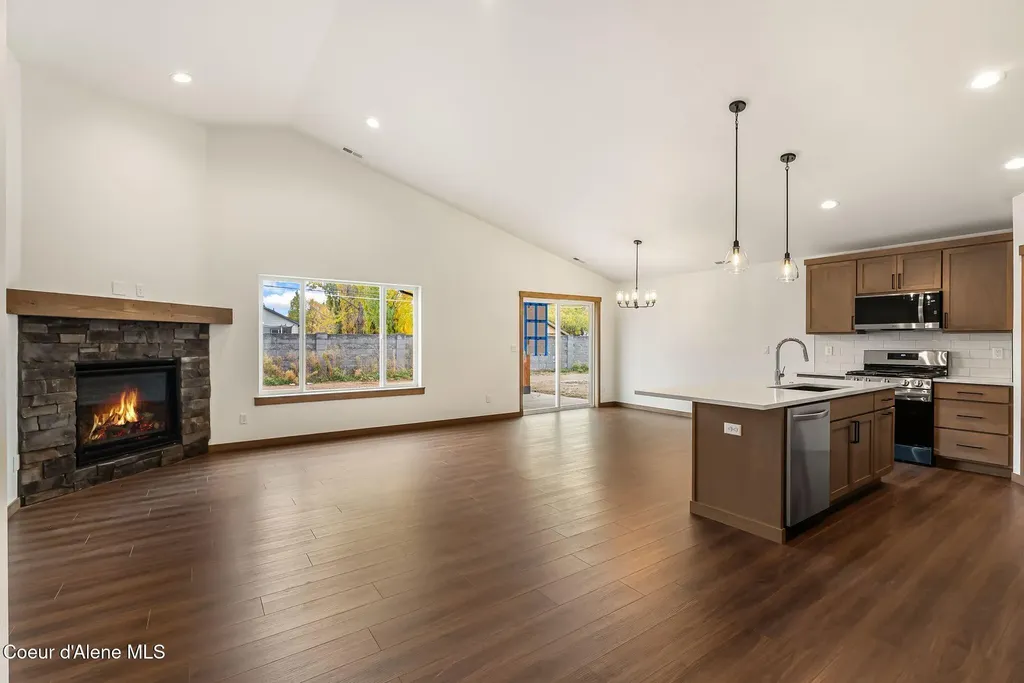 2310 Maverick Court Sandpoint ID 83864