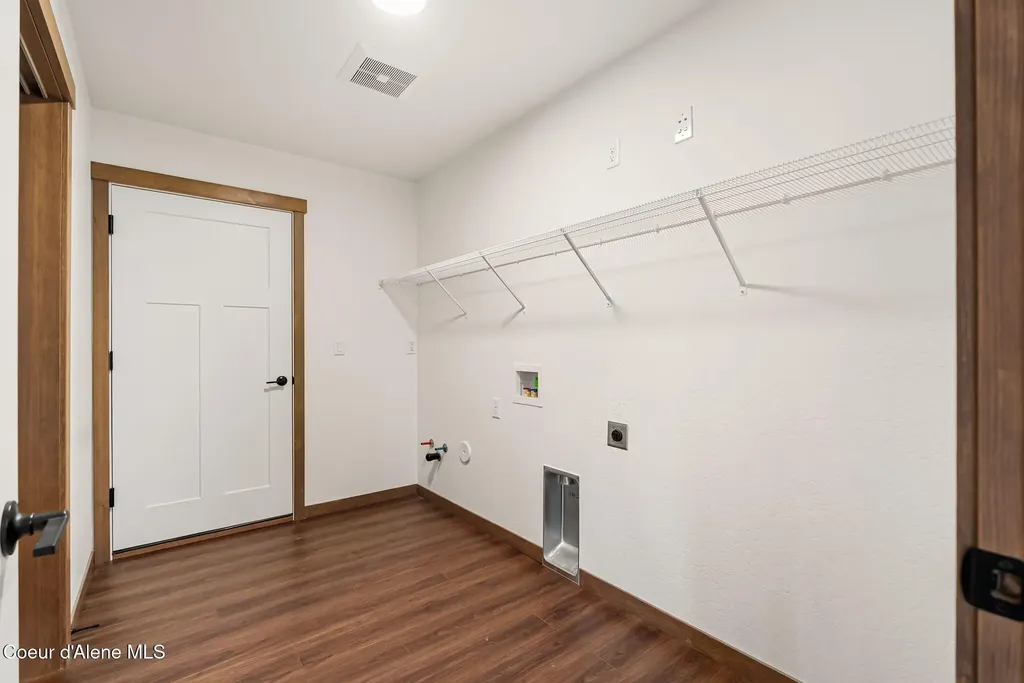 2310 Maverick Court Sandpoint ID 83864