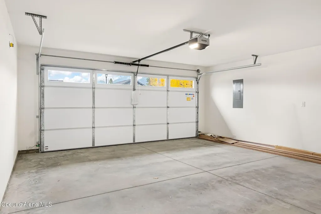 2310 Maverick Court Sandpoint ID 83864