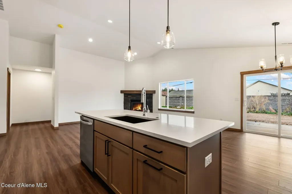 2310 Maverick Court Sandpoint ID 83864
