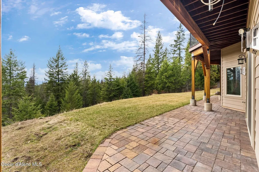 422 Lightning Peak Road Sandpoint ID 83864