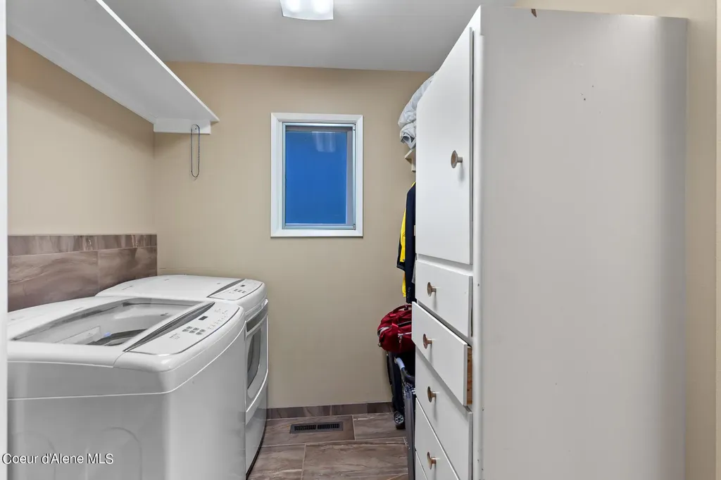 9740 N Easy Street Hayden Lake ID 83835