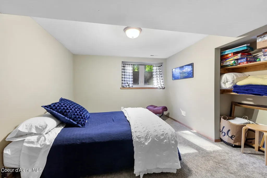 9740 N Easy Street Hayden Lake ID 83835