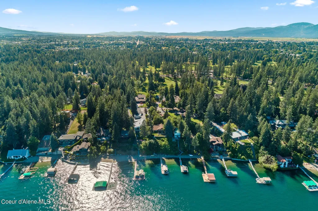 9740 N Easy Street Hayden Lake ID 83835