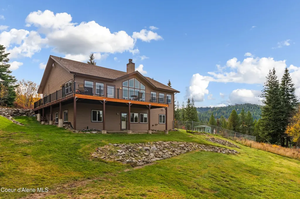 833 Drummond Peak Road Kingston ID 83839