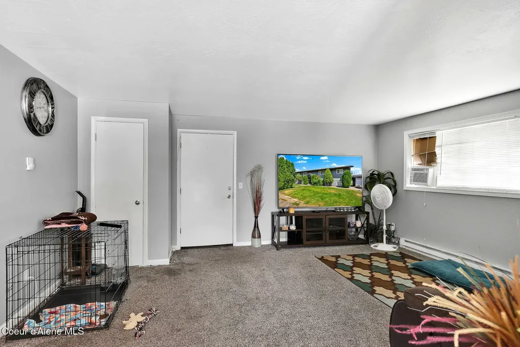 9384 N Baack Street Hayden ID 83835