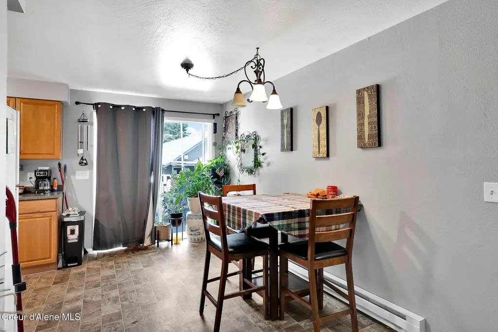 9384 N Baack Street Hayden ID 83835
