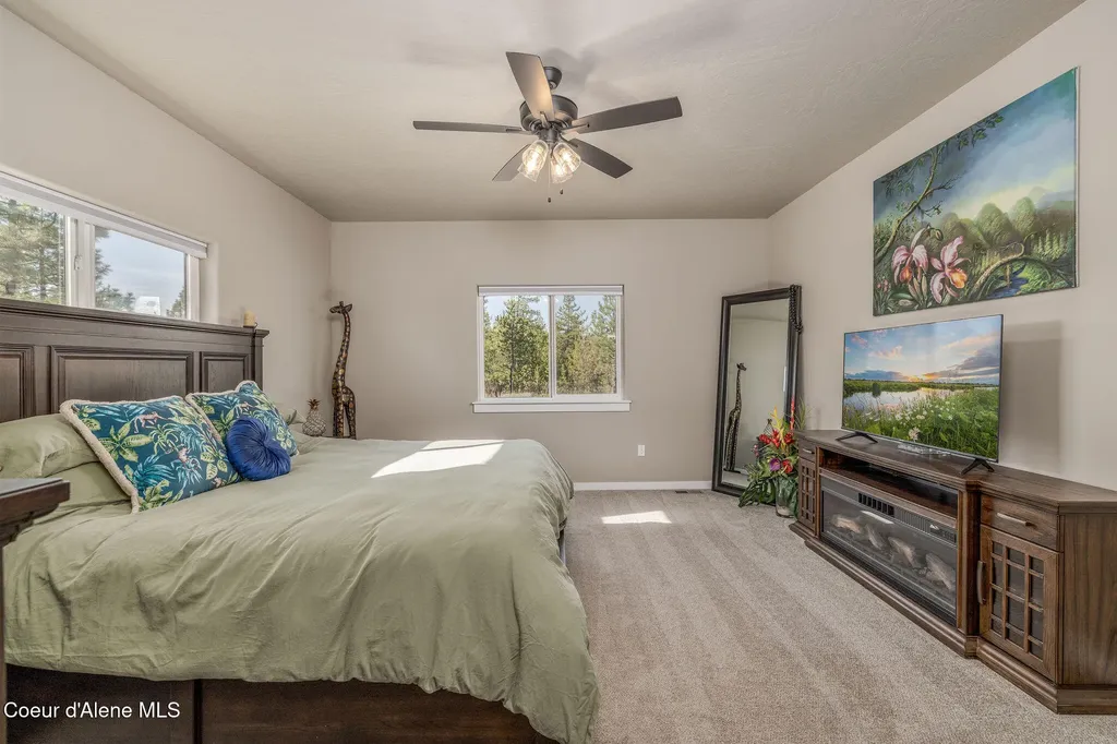 29249 N Archer Road Athol ID 83801