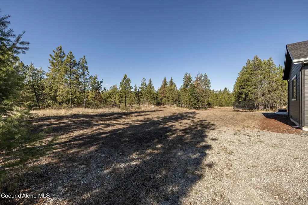 29249 N Archer Road Athol ID 83801