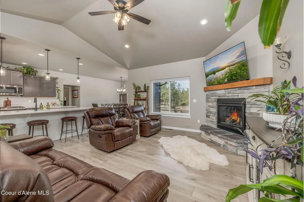 29249 N Archer Road Athol ID 83801