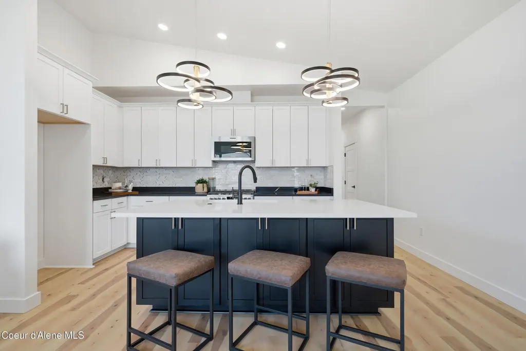 1607 Gondola Court Sandpoint ID 83864