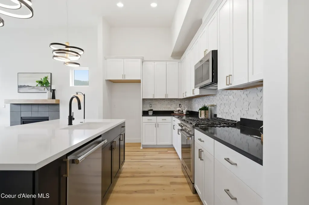 1607 Gondola Court Sandpoint ID 83864