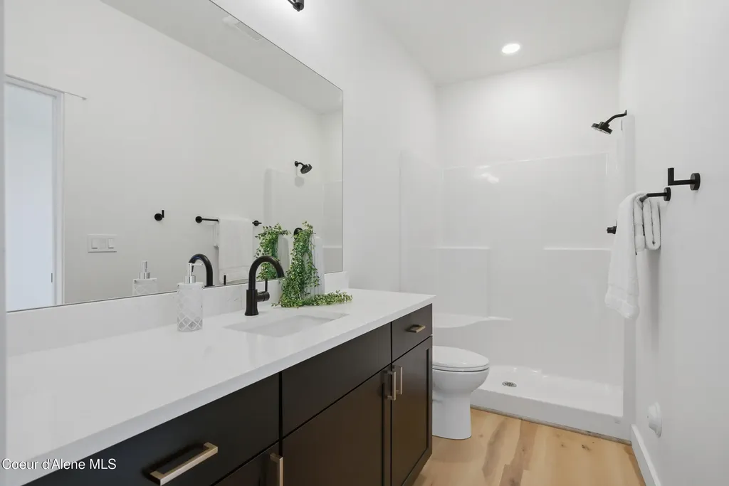 1607 Gondola Court Sandpoint ID 83864