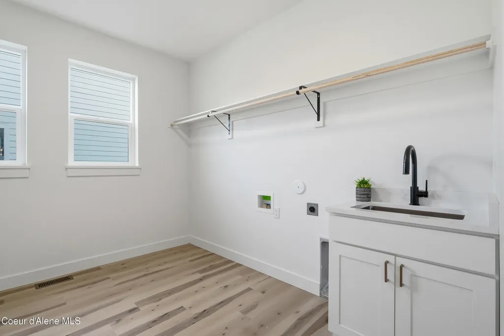 1607 Gondola Court Sandpoint ID 83864