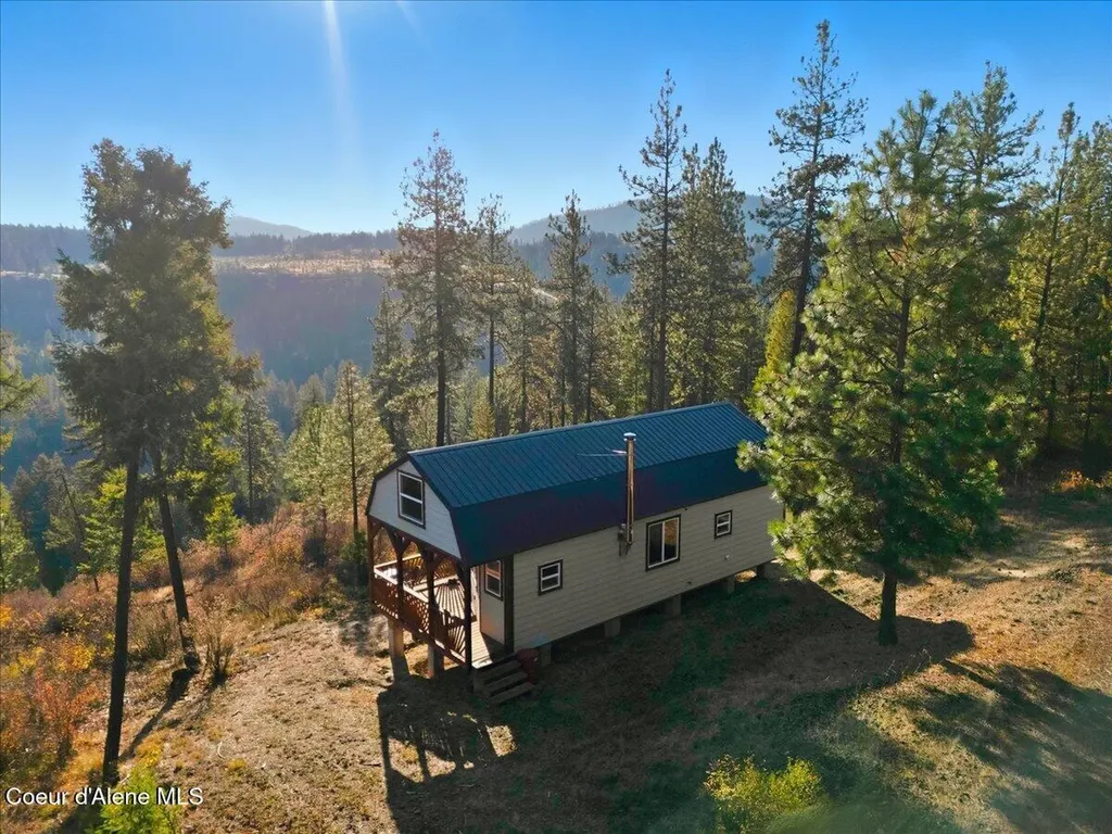 1435 Canyon Ridge Lane Plummer ID 83851