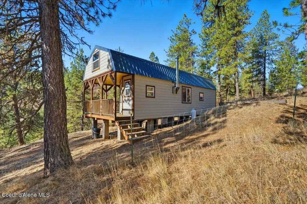 1435 Canyon Ridge Lane Plummer ID 83851