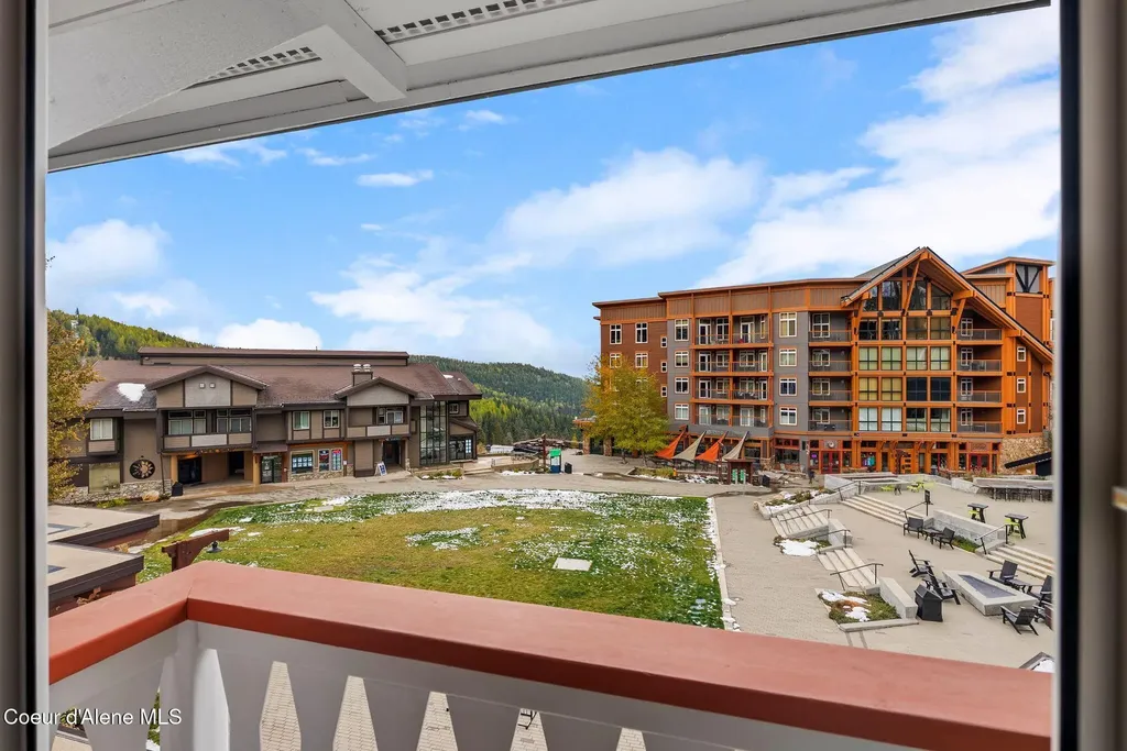 72 Great Escape Road Sandpoint ID 83864