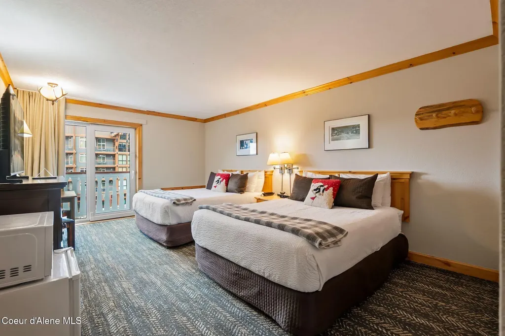 72 Great Escape Road Sandpoint ID 83864